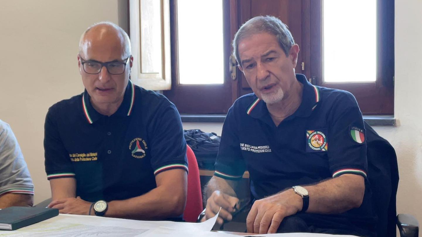 Nubifragio Stromboli, arrivano Musumeci e Curcio: “Lavoriamo per salvare viabilità e turismo”