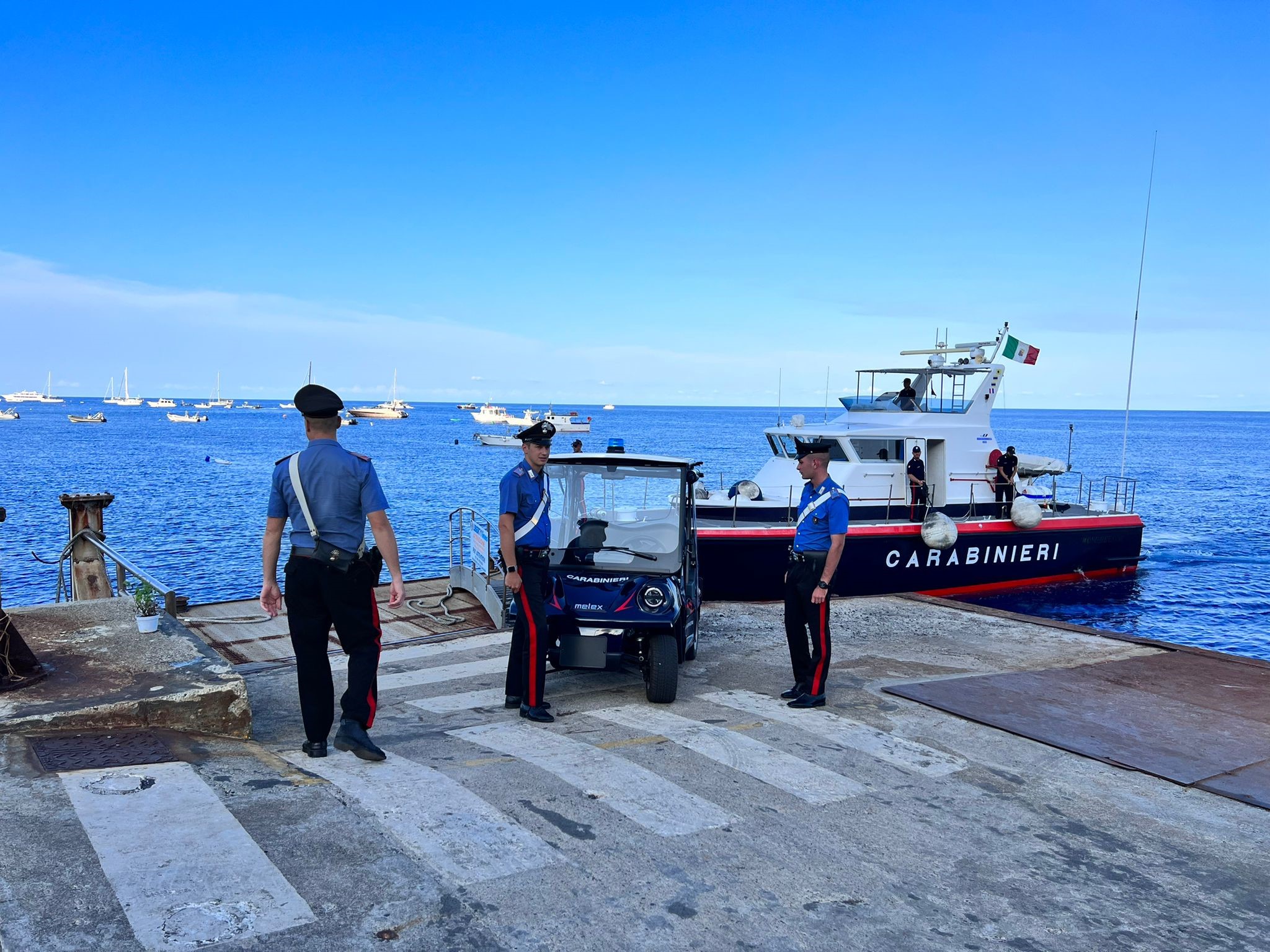 Sul gommone verso Stromboli con la droga a bordo, in manette due uomini