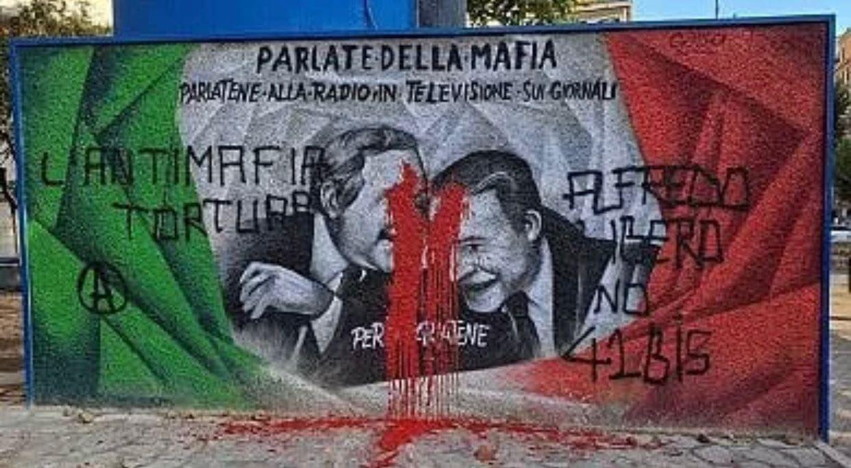Falcone e Borsellino, vandalizzato murale in piazza Bologna: “Inaccettabile”