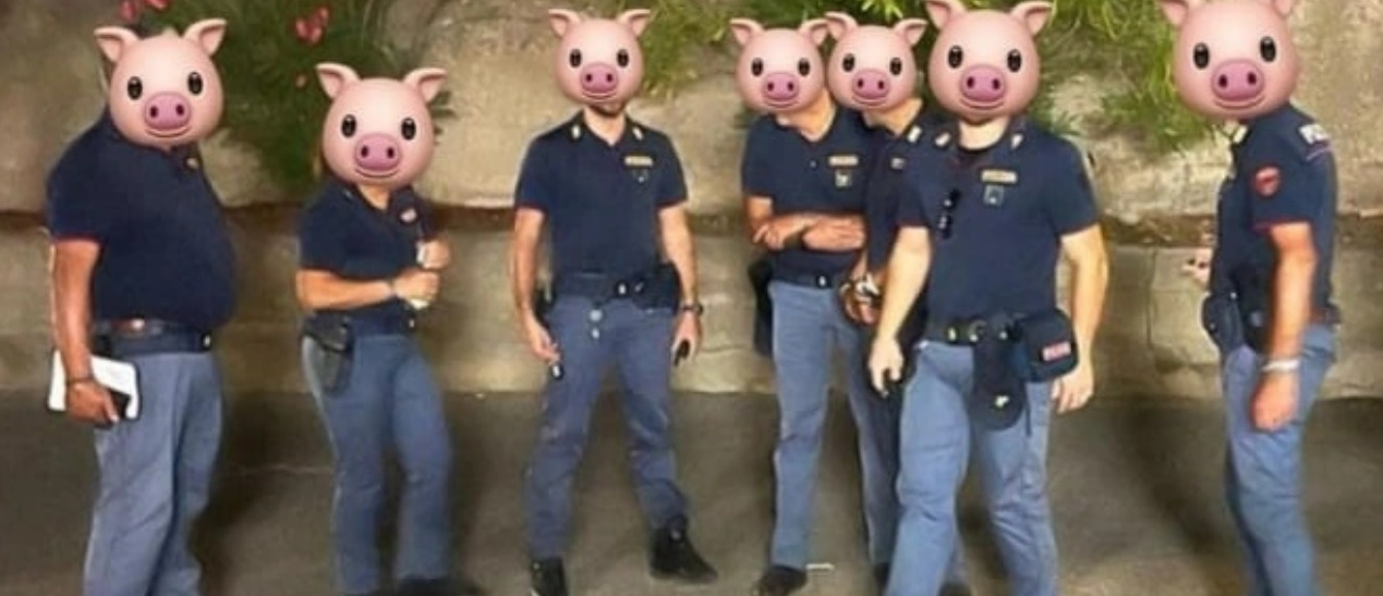 “Poliziotti con facce da maiale” nel post Instagram di Frah Quintale: è polemica
