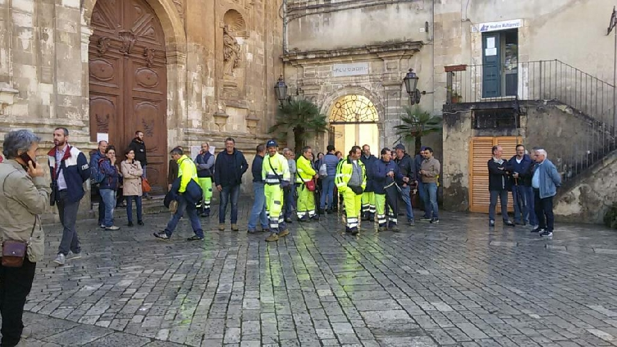 Lavoratori Servizi per Modica il futuro è ancora da decifrare