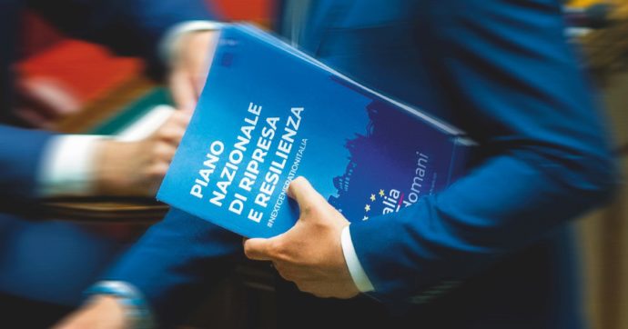 Pnrr, l’ennesimo allarme arriva dalla Corte dei conti: la scadenza del 2026 “potrebbe non essere rispettata”