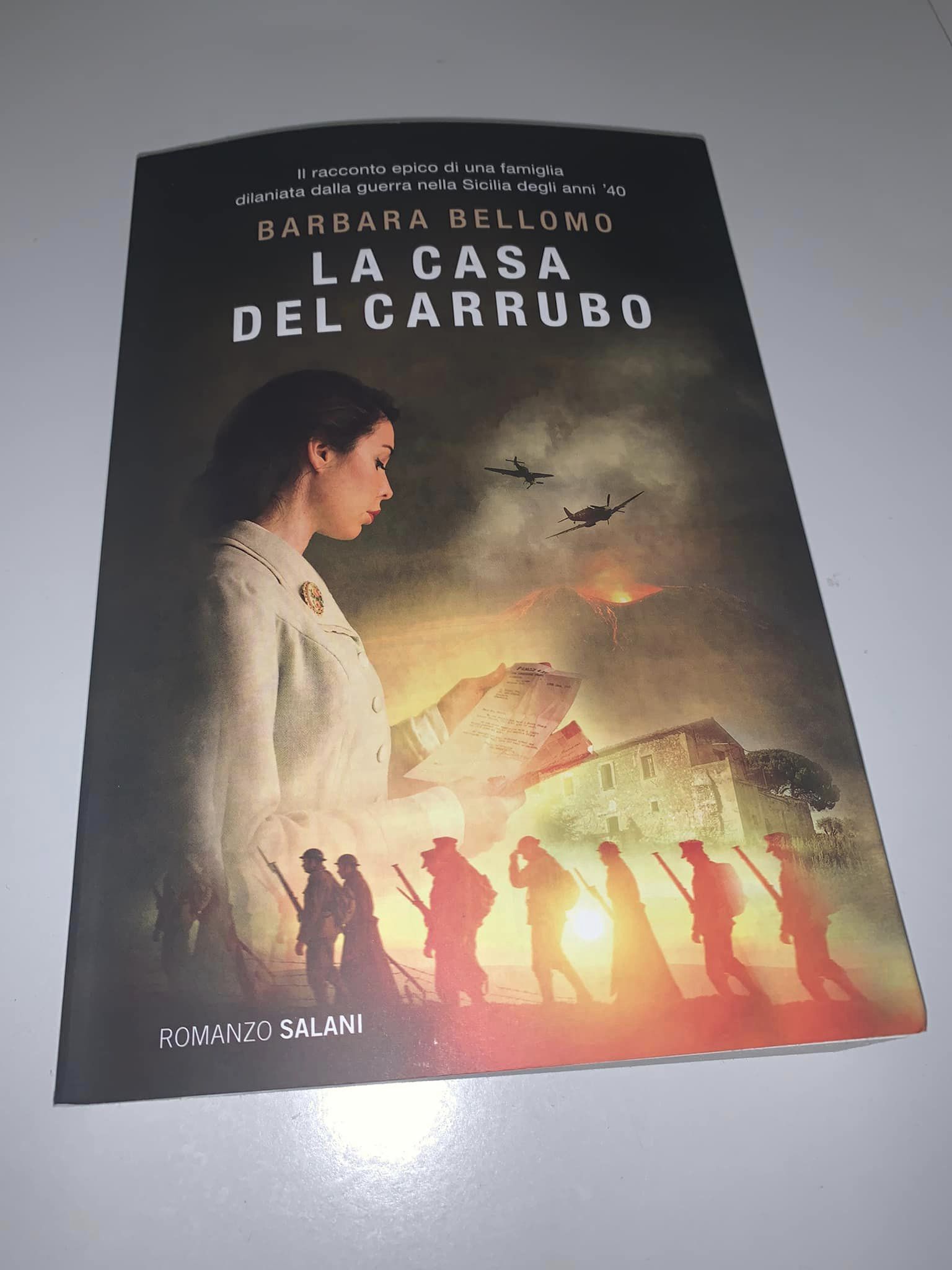 Guerra e amore all’ombra di un carrubo: così Bellomo racconta la Sicilia Guerra e amore all’ombra di un carrubo: così Bellomo racconta la Sicilia