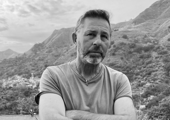 Belpasso, esplosione alla fabbrica di fuochi d’artificio Vaccalluzzo: morto uno dei proprietari