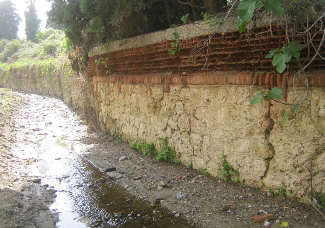 Strade secondarie, “disastro” e covo di pericoli in vista del maltempo. Miceli: “Vergogna”