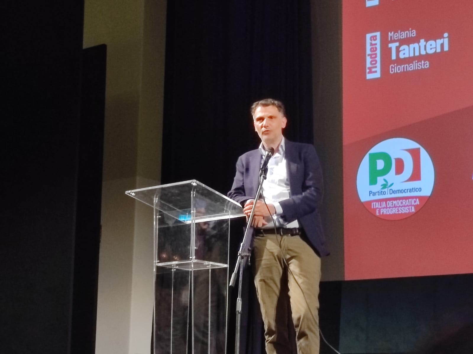 Emiliano Abramo candidato alla Camera. Con lui i Dem siciliani: “C’è da fare la storia” – VIDEO