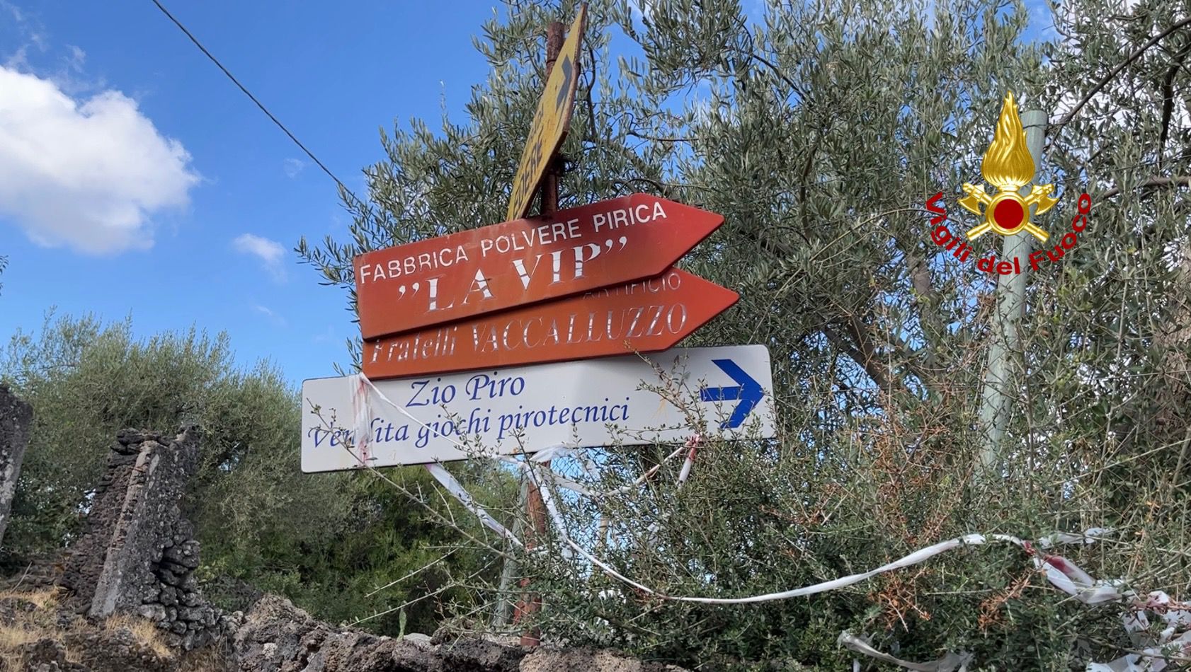 Belpasso, esplosione alla fabbrica di fuochi d’artificio Vaccalluzzo: morto uno dei proprietari