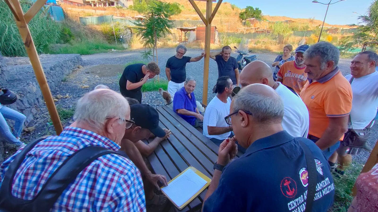 Orto incendiato a Librino: rabbia di ortolani e associazioni, scatta la denuncia