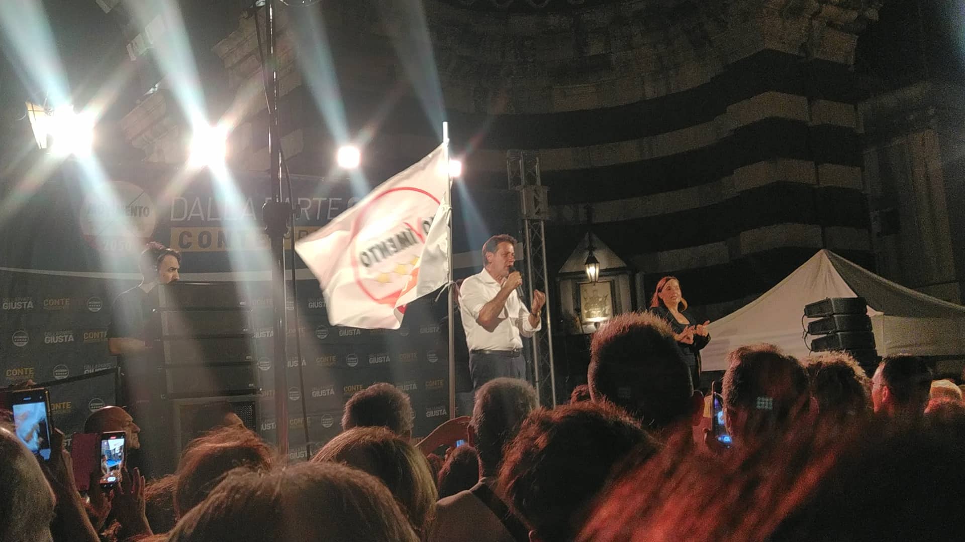 Elezioni, Conte “infiamma” Catania: per l’ex premier M5S unico antidoto VIDEO