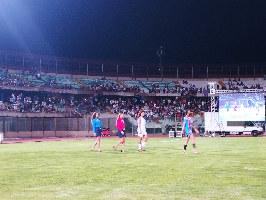 Calcio, Catania SSD: serata evento al “Massimino” per la presentazione della squadra Calcio, Catania SSD: serata evento al “Massimino” per la presentazione della squadra