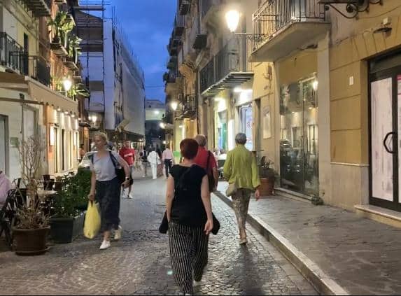 Elezioni, i siciliani scettici tra dubbi e astensionismo VIDEO