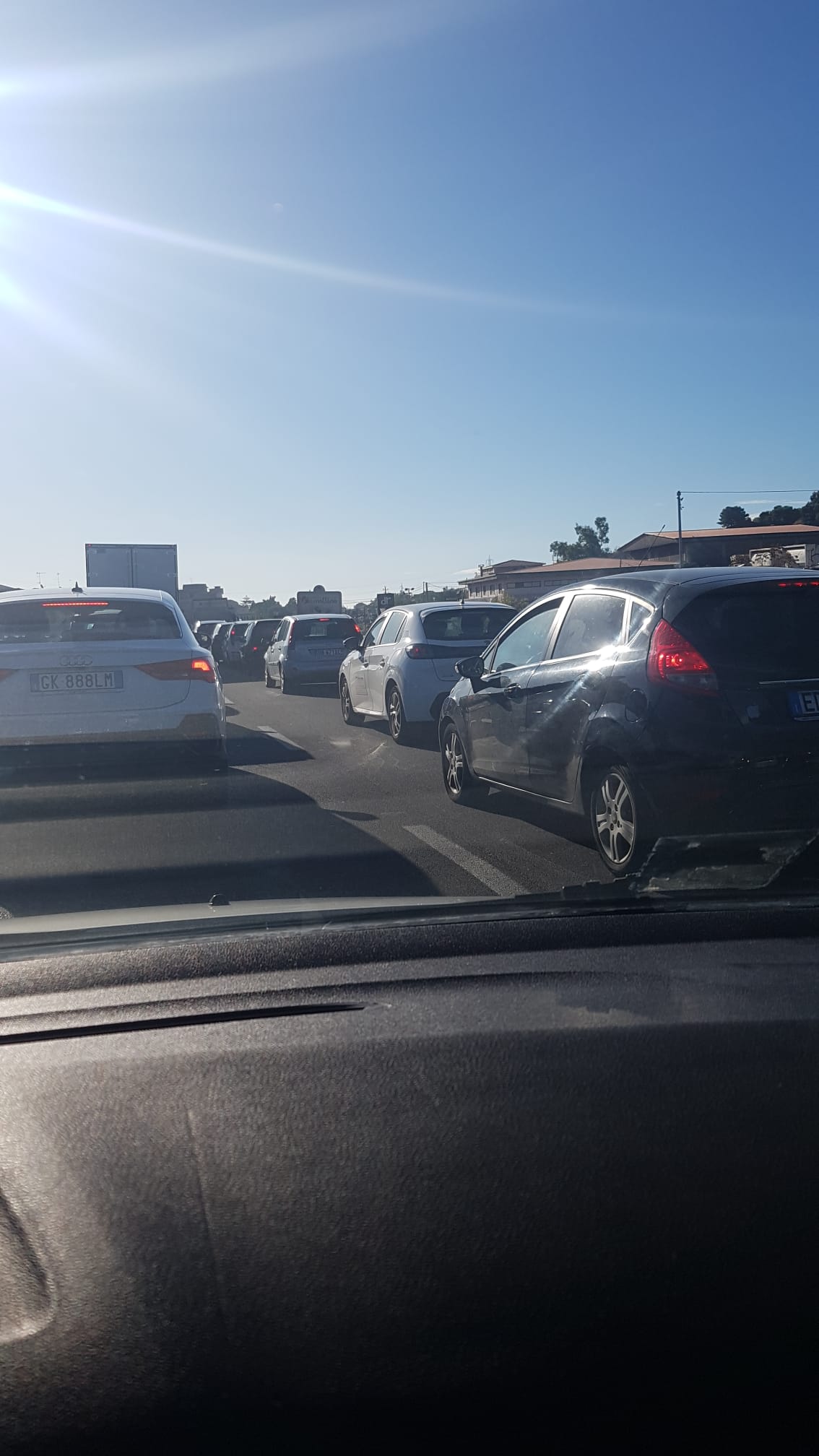 Catania nel caos, i lavori mettono in ginocchio il traffico: i punti caldi – Le foto degli ingorghi