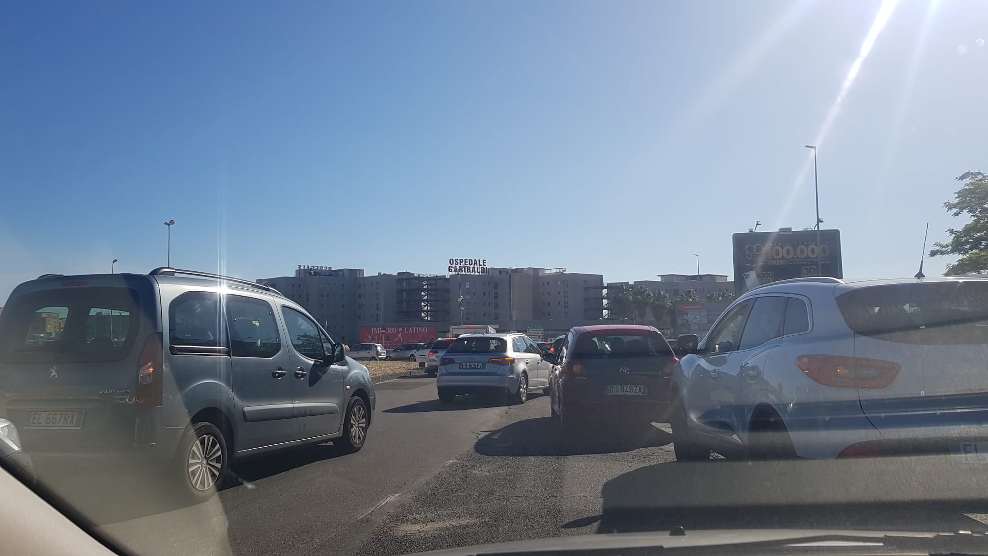 Catania nel caos, i lavori mettono in ginocchio il traffico: i punti caldi – Le foto degli ingorghi