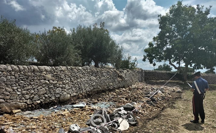 Discarica abusiva nel Ragusano, trovati rifiuti speciali: scatta la denuncia per agricoltore