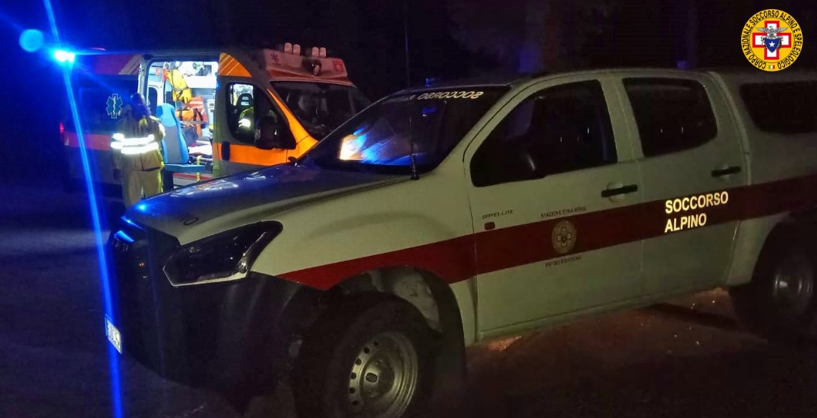 Etna, soccorsa escursionista in difficoltà e bloccata per un dolore al ginocchio