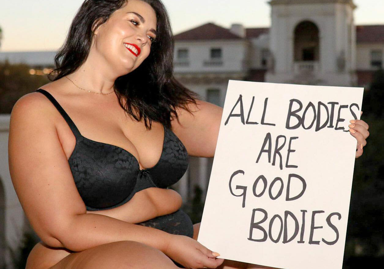 Modelle “curvy”, quante bugie raccontate alle donne (e non solo)