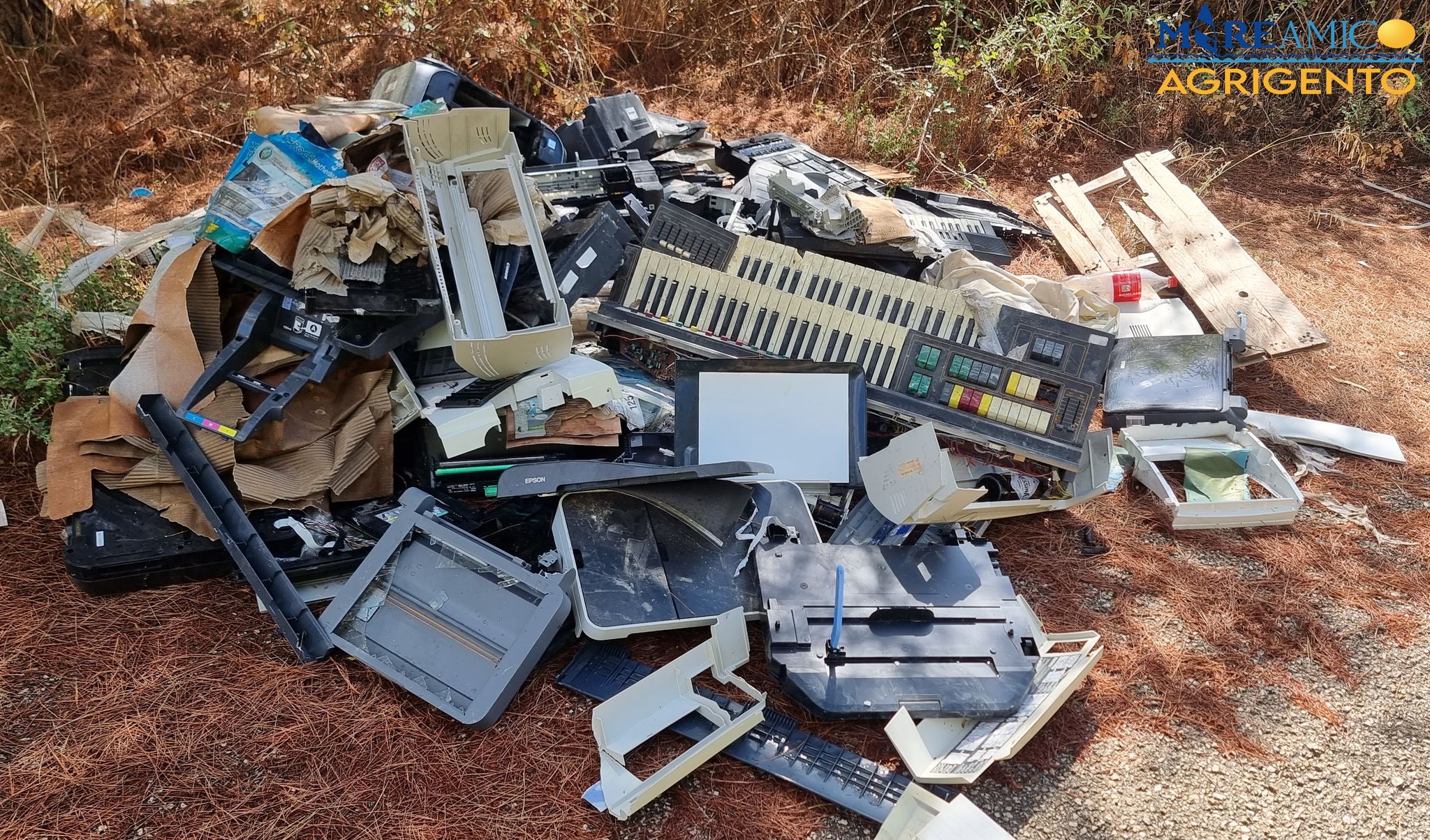 Agrigento, “montagne di rifiuti” al Parco dell’Addolorata: la denuncia di Mareamico