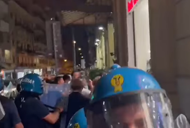 Scontri in piazza durante comizio Meloni, Cgil: “Clima pesante” VIDEO