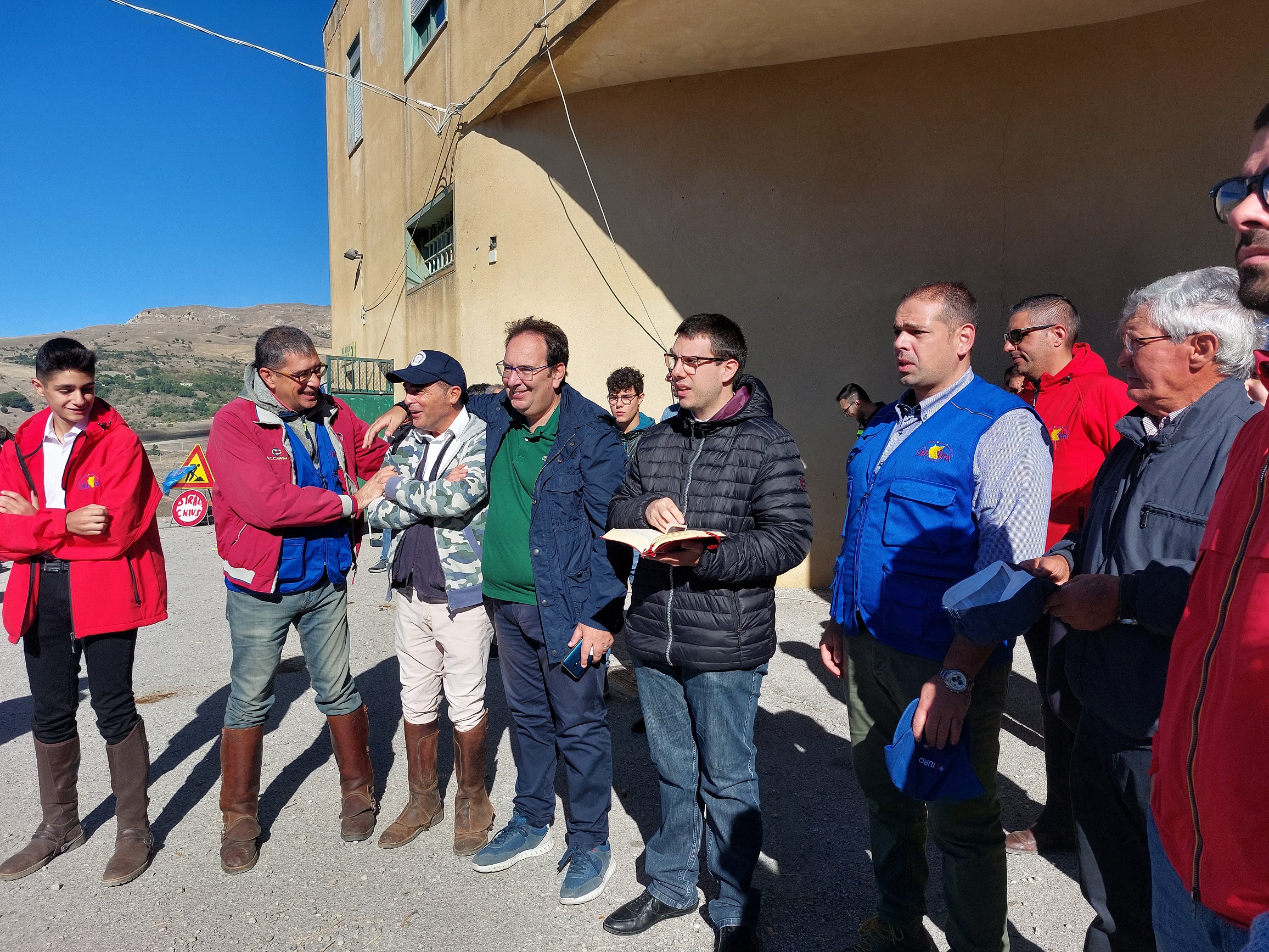 Associazioni ippiche in raduno a Gangi, tra paesaggi, arte, cultura e cibo (FOTO) Associazioni ippiche in raduno a Gangi, tra paesaggi, arte, cultura e cibo (FOTO)