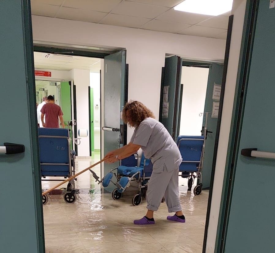 Maltempo a Mazara del Vallo: ospedale allagato, danni a case e negozi – Video