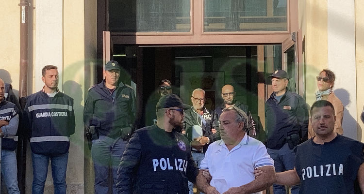 Spaccio di droga e tentata estorsione: 17 misure cautelari ad Agrigento