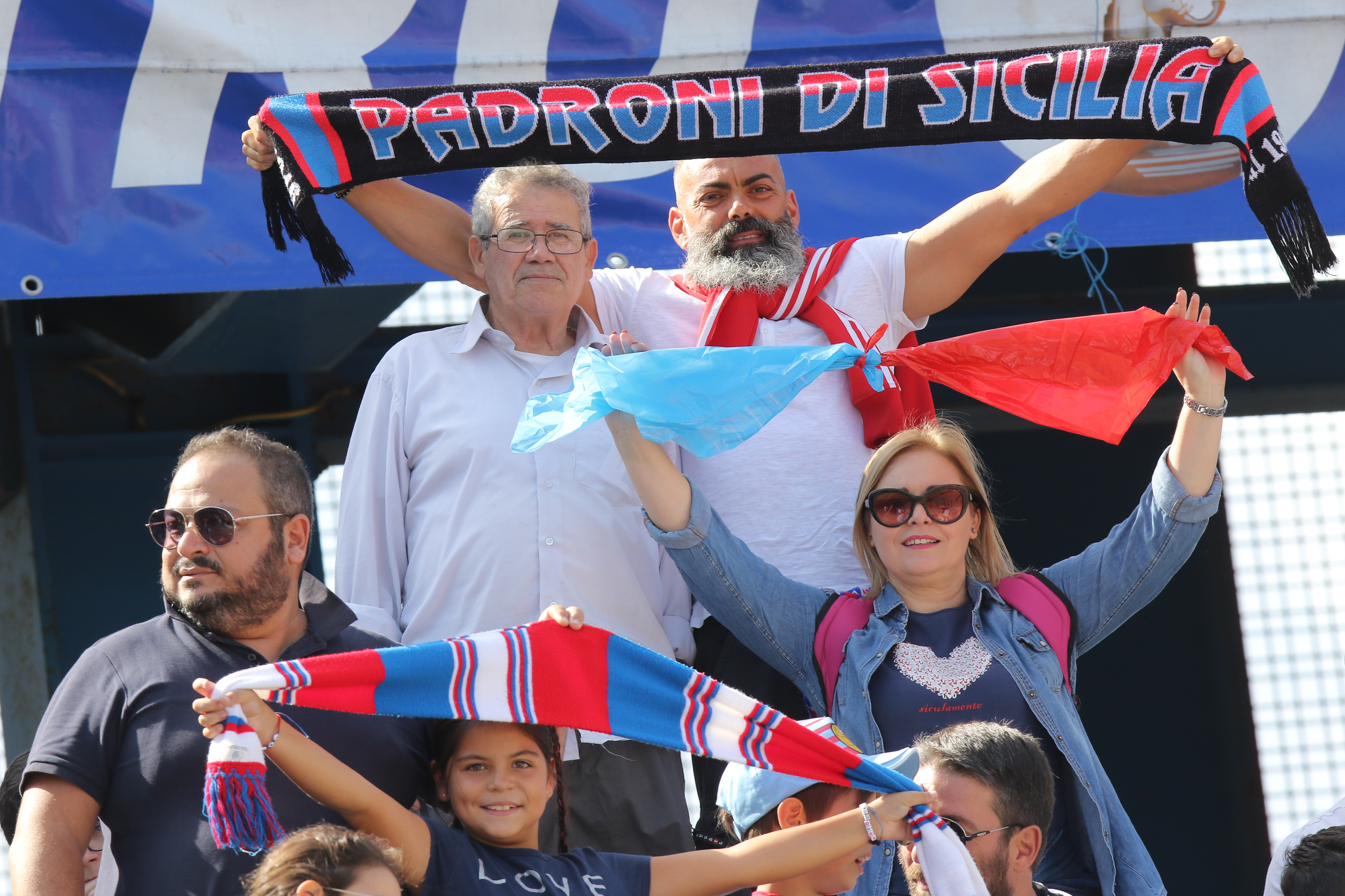 Catania-Castrovillari 4-0, lo spettacolo del Massimino: l’entusiasmo dei tifosi sugli spalti – FOTO e VIDEO