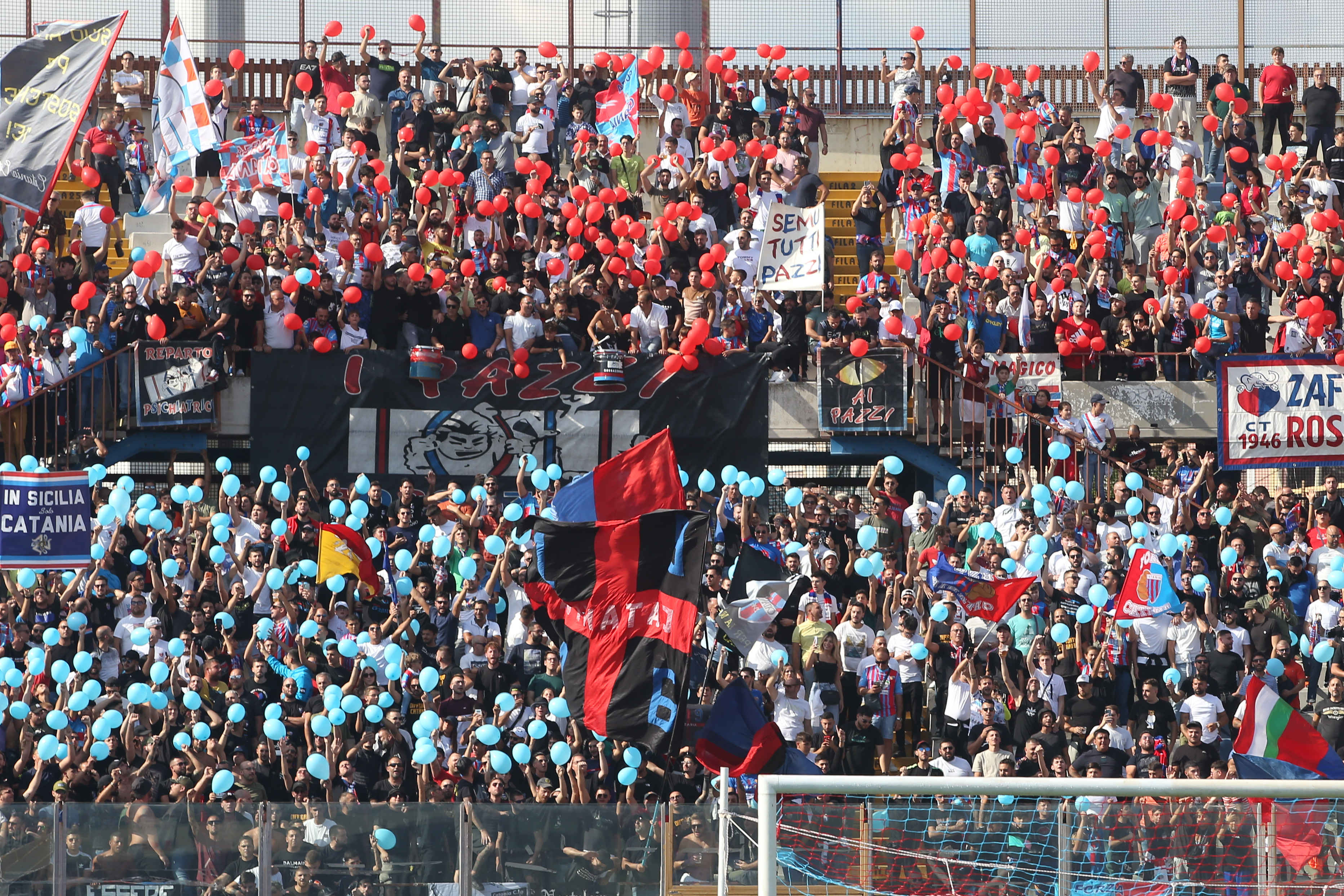Catania-Castrovillari 4-0, lo spettacolo del Massimino: l’entusiasmo dei tifosi sugli spalti – FOTO e VIDEO