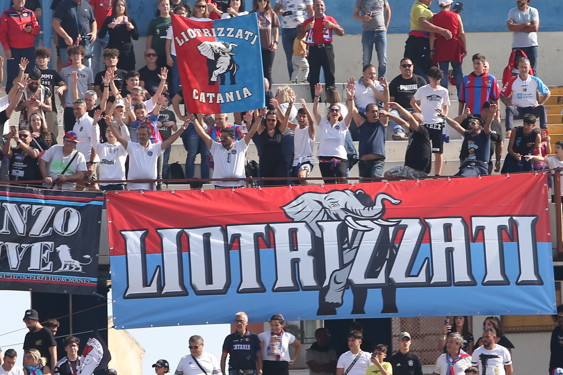 Catania-Castrovillari 4-0, lo spettacolo del Massimino: l’entusiasmo dei tifosi sugli spalti – FOTO e VIDEO