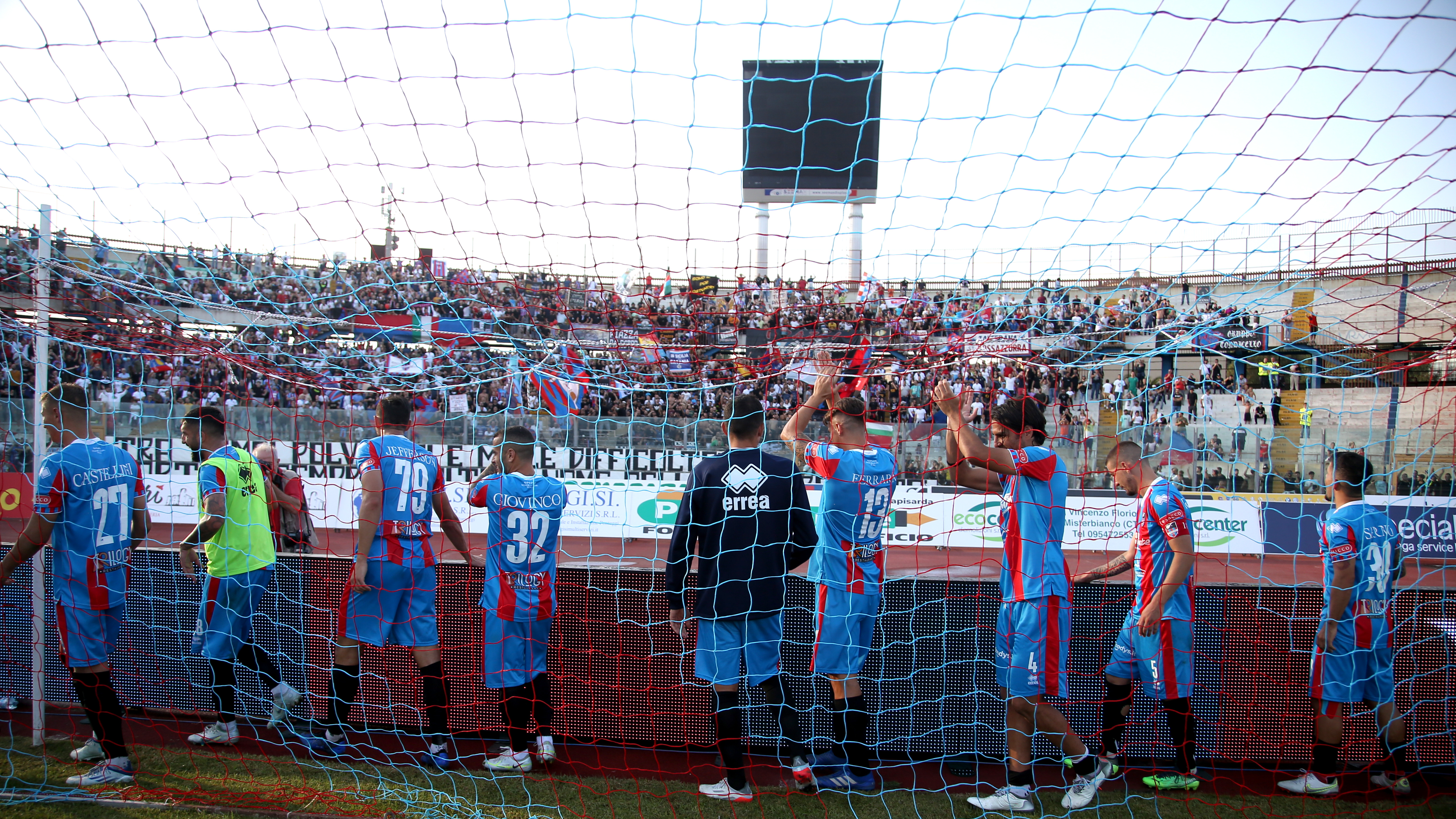 Catania-Castrovillari 4-0, lo spettacolo del Massimino: l’entusiasmo dei tifosi sugli spalti – FOTO e VIDEO