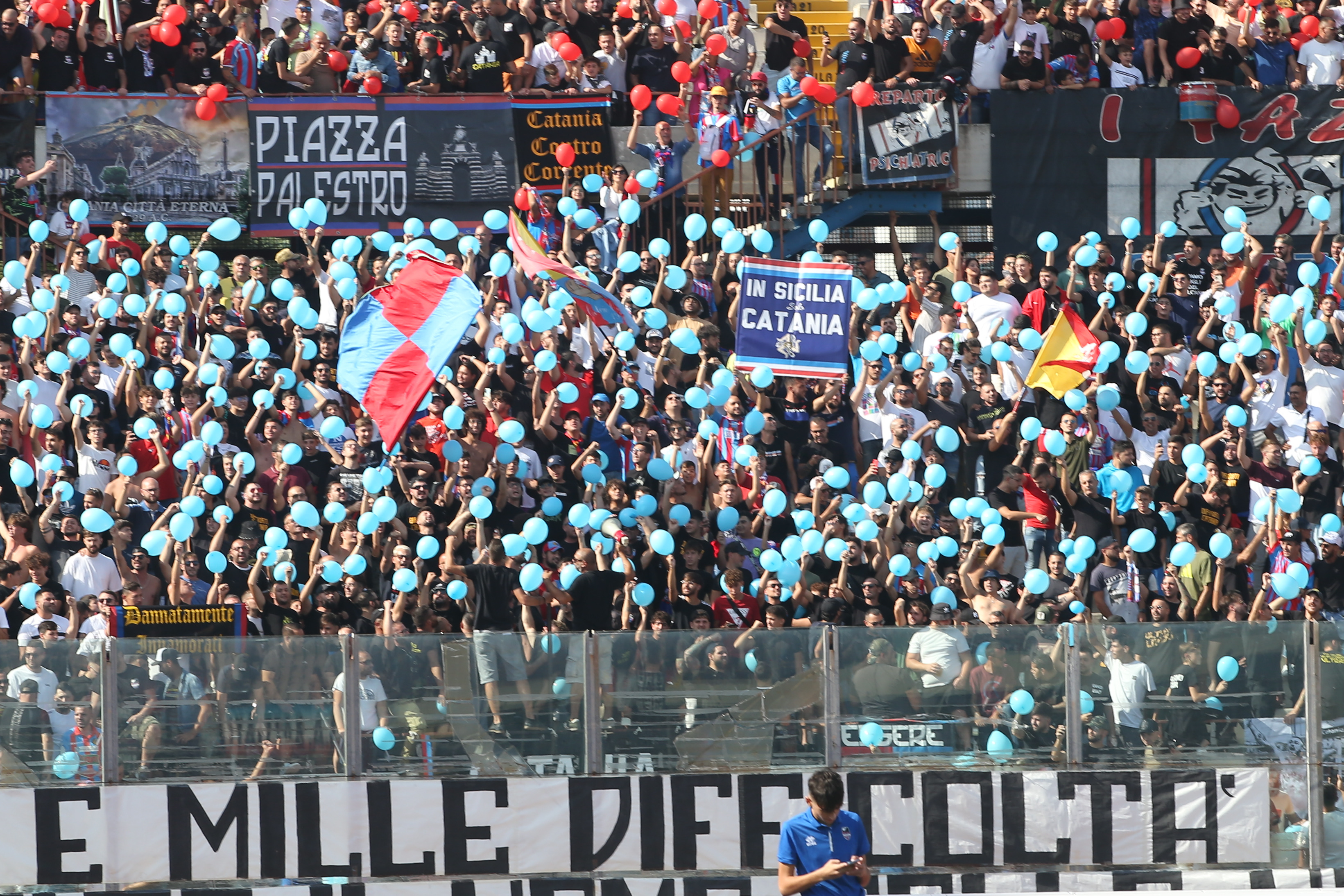 Catania-Castrovillari 4-0, lo spettacolo del Massimino: l’entusiasmo dei tifosi sugli spalti – FOTO e VIDEO