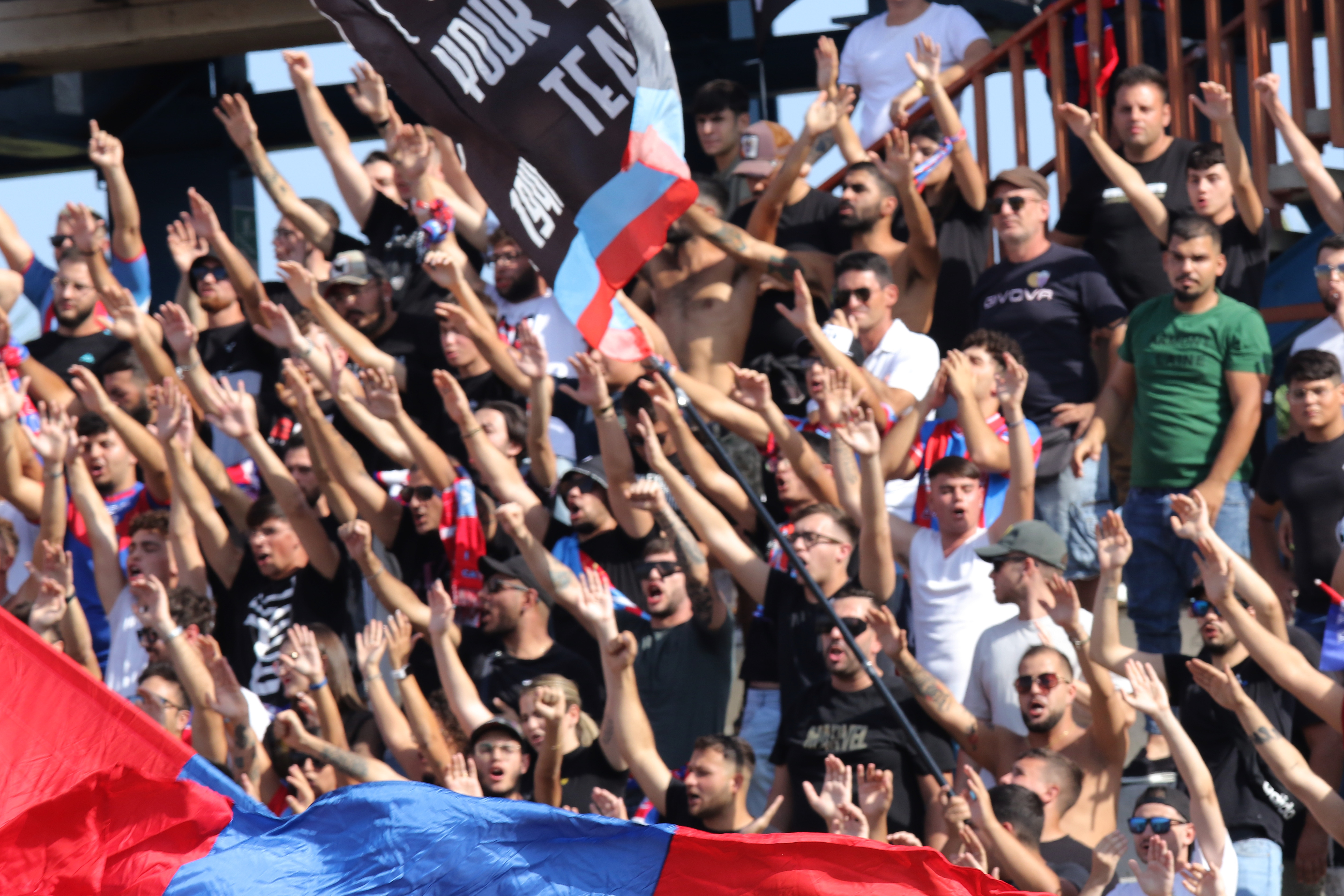 Catania-Castrovillari 4-0, lo spettacolo del Massimino: l’entusiasmo dei tifosi sugli spalti – FOTO e VIDEO