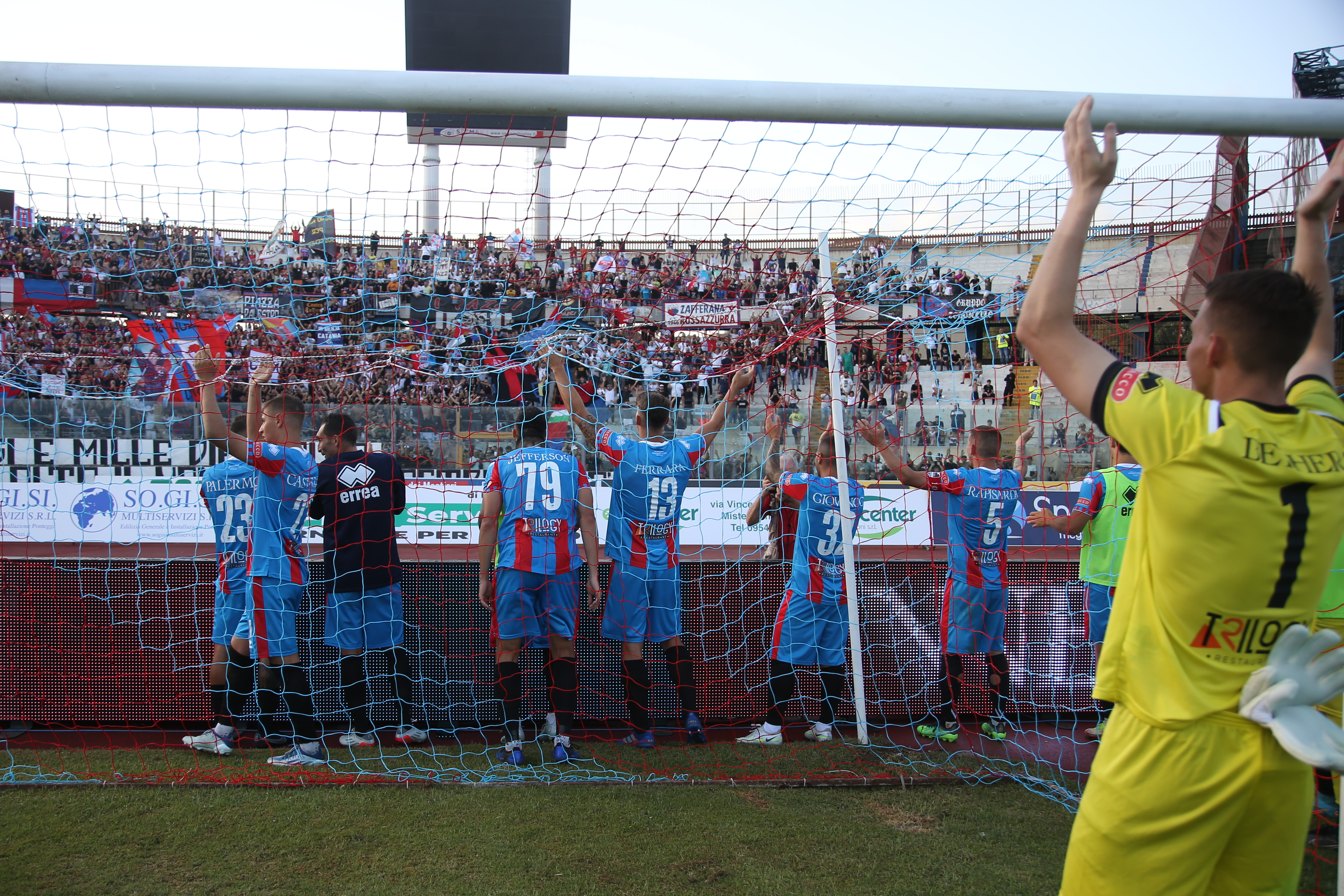 Catania-Castrovillari 4-0, lo spettacolo del Massimino: l’entusiasmo dei tifosi sugli spalti – FOTO e VIDEO