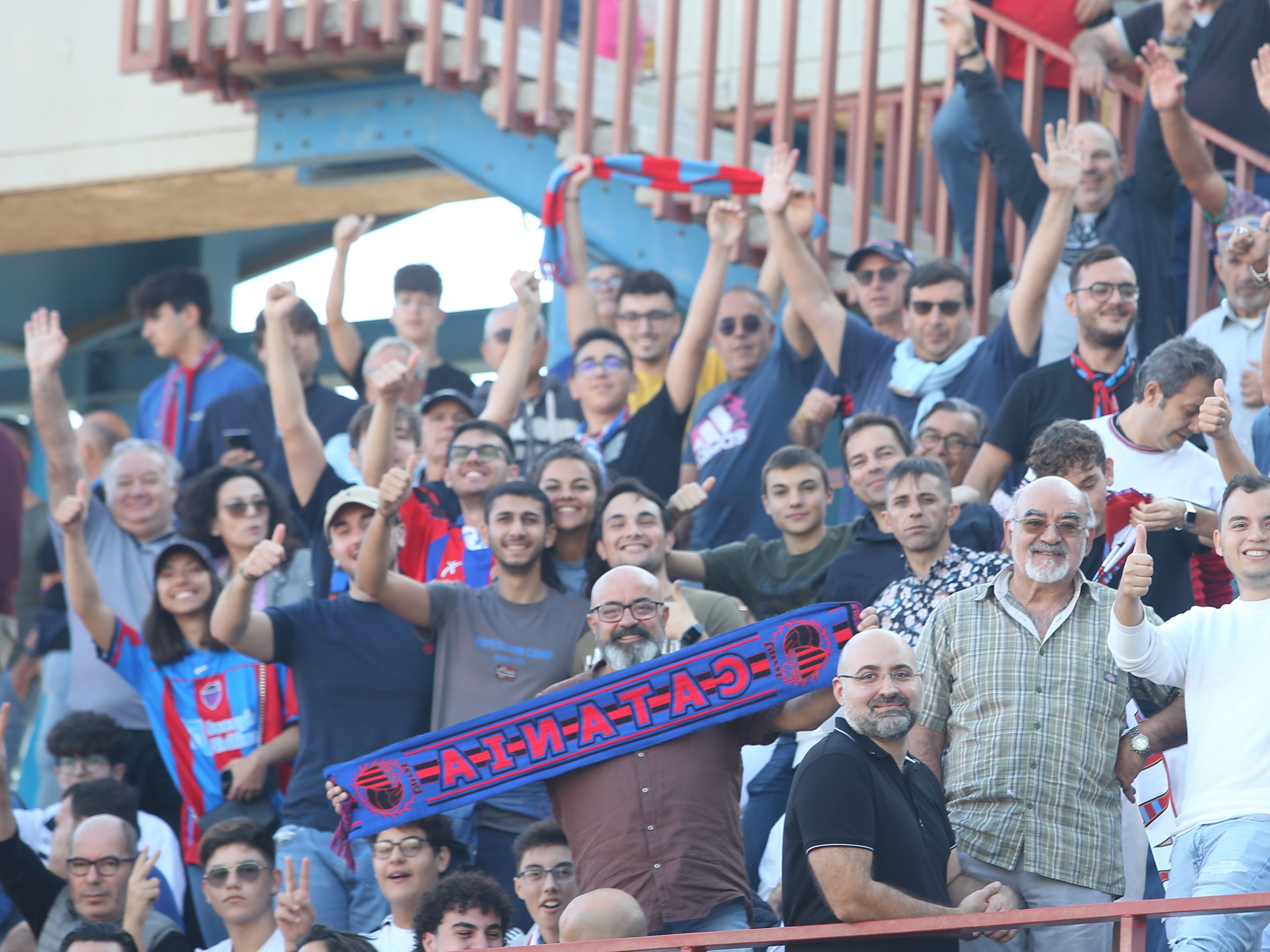Catania-Citta di Sant’Agata 3-2: “bagno di folla” al Massimo, le FOTO del match Catania-Citta di Sant’Agata 3-2: “bagno di folla” al Massimo, le FOTO del match
