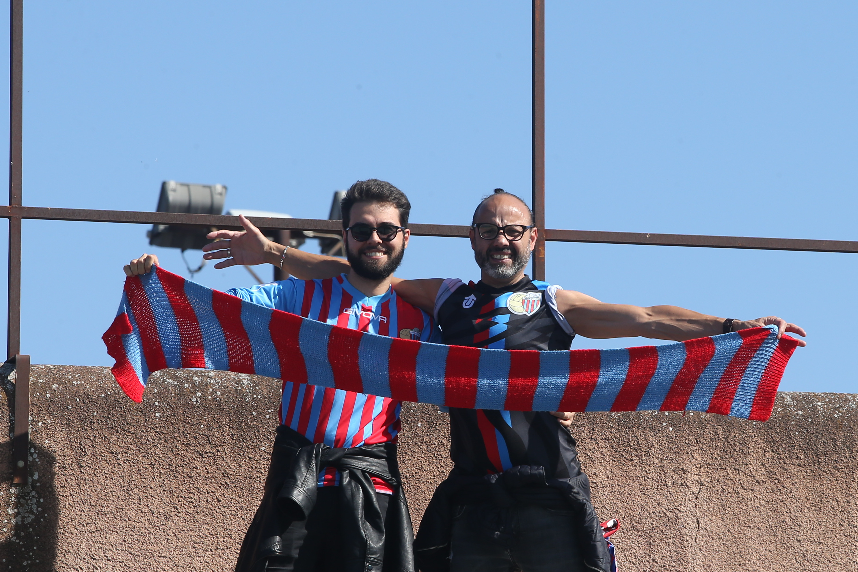 Paternò-Catania, tifosi rossazzurri in festa: le immagini più belle del derby