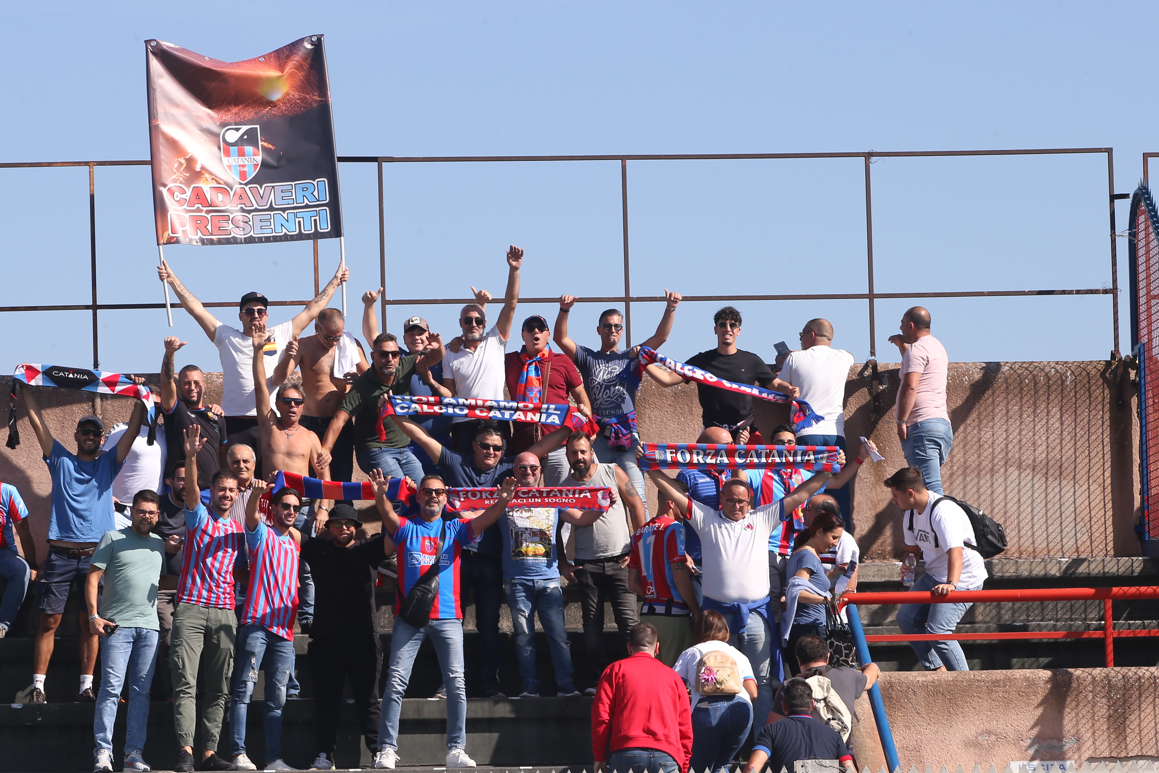 Paternò-Catania, tifosi rossazzurri in festa: le immagini più belle del derby