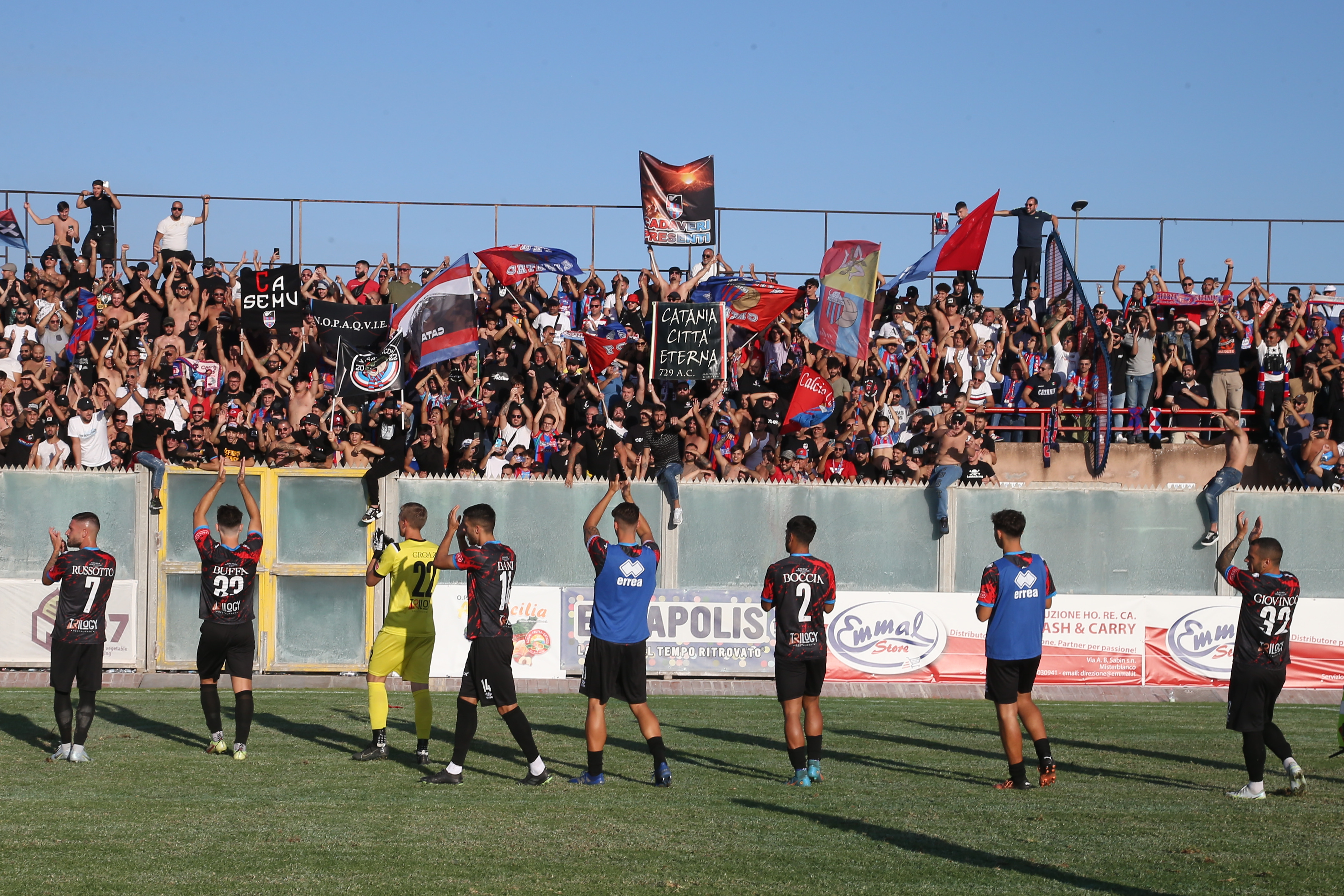 Paternò-Catania, tifosi rossazzurri in festa: le immagini più belle del derby