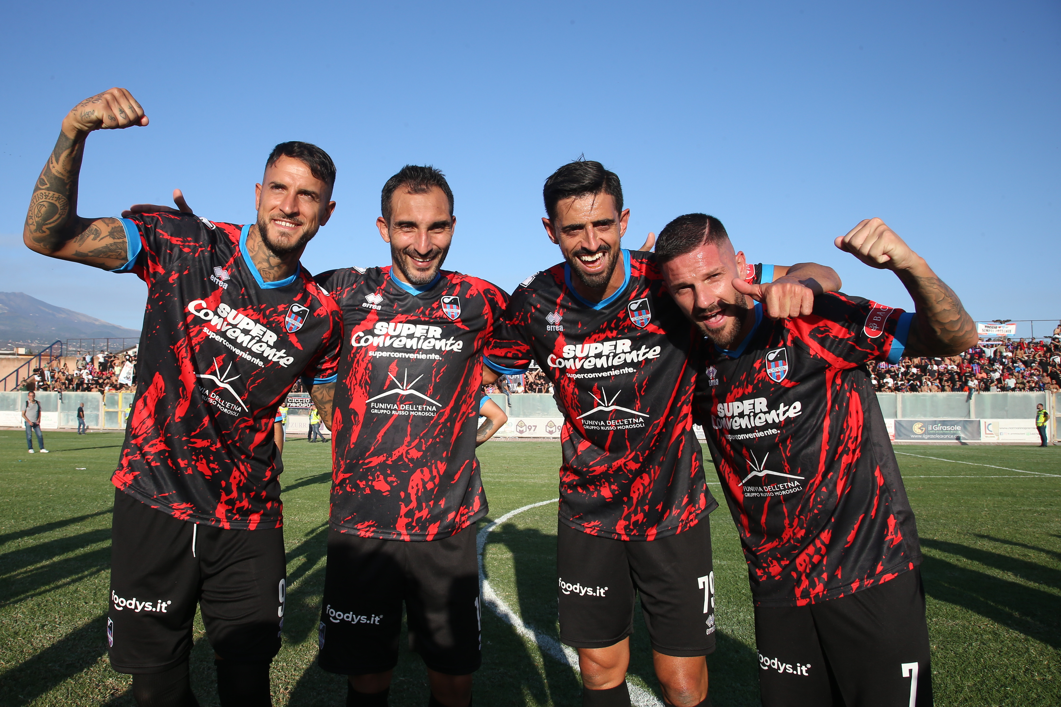 Paternò-Catania, tifosi rossazzurri in festa: le immagini più belle del derby