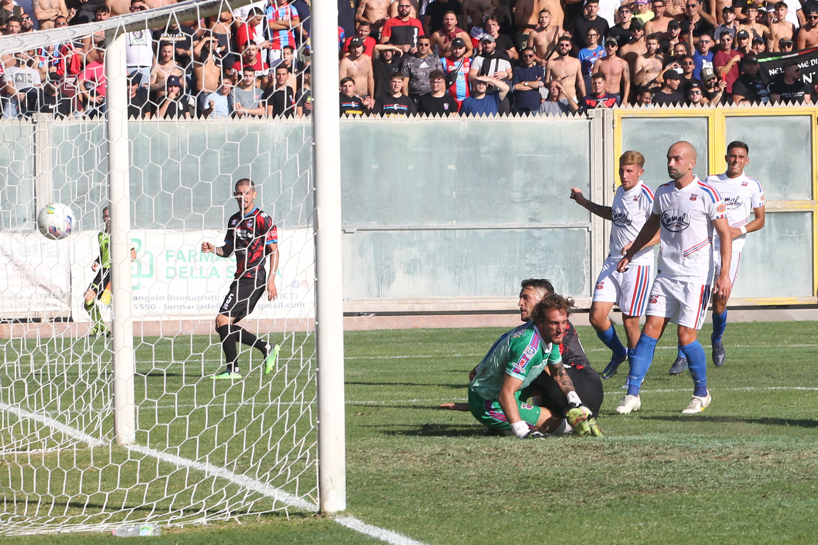 Paternò-Catania, tifosi rossazzurri in festa: le immagini più belle del derby