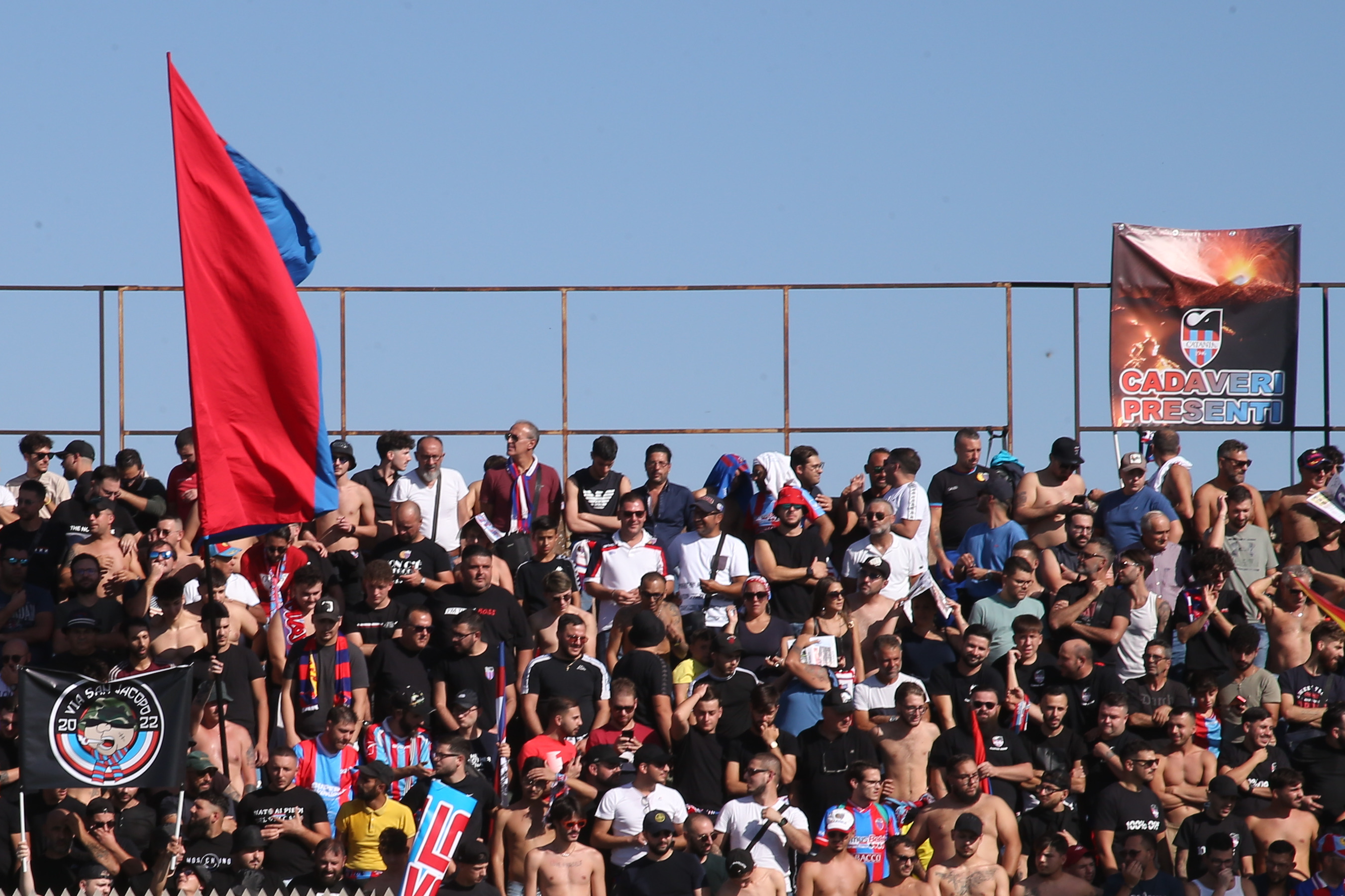 Paternò-Catania, tifosi rossazzurri in festa: le immagini più belle del derby
