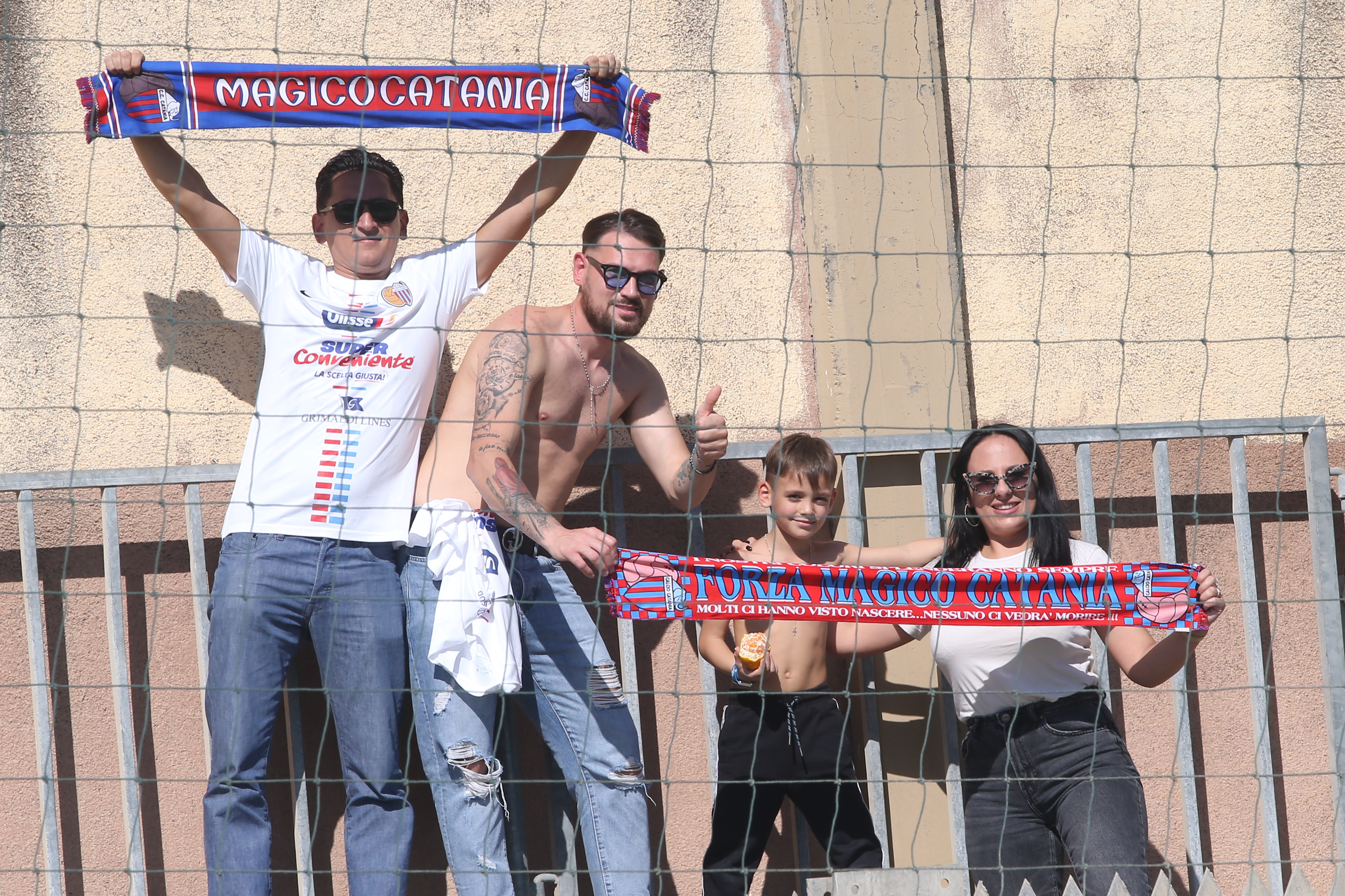 Paternò-Catania, tifosi rossazzurri in festa: le immagini più belle del derby
