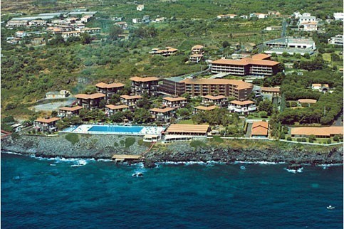 Perla Jonica, complesso acquistato all’asta: dal fallimento al sogno Hilton