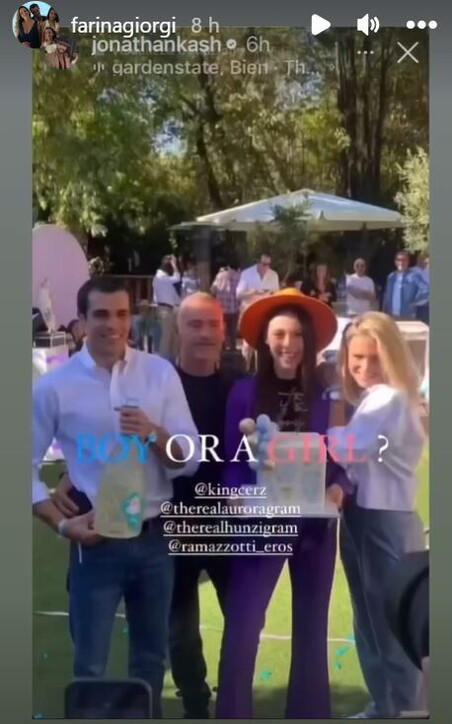 Aurora Ramazzotti annuncia il sesso del bebè con una festa, le foto Aurora Ramazzotti annuncia il sesso del bebè con una festa, le foto