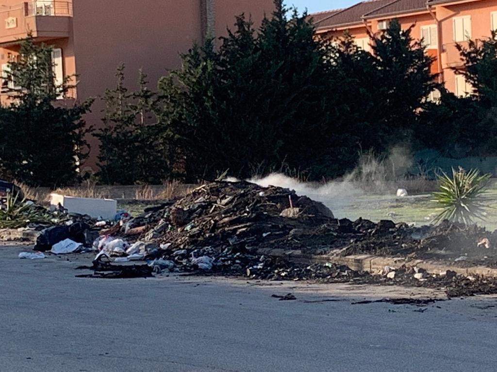 Licata e i rifiuti, una città fuori controllo 