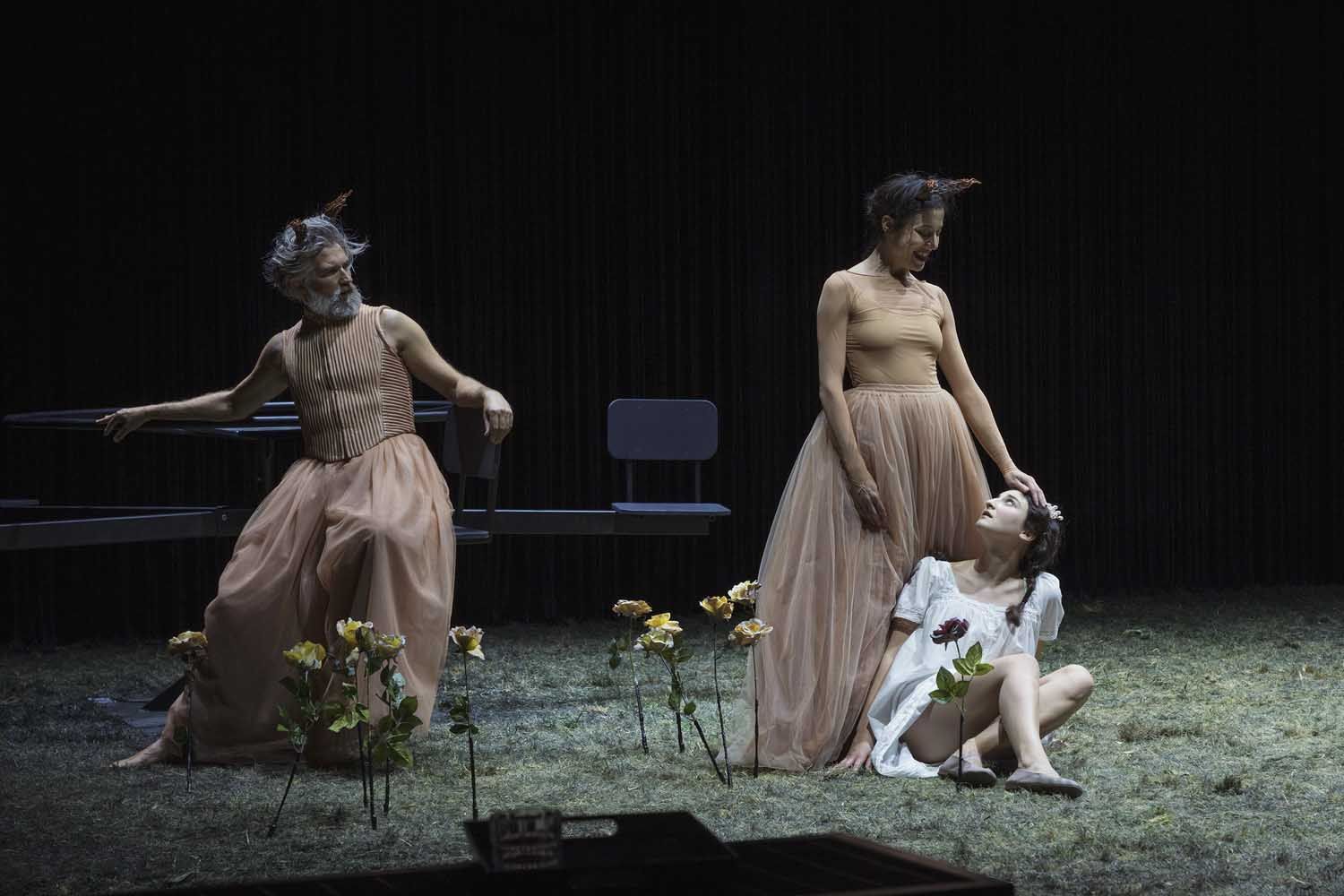 Il “Sogno di una notte di mezza estate” di Shakespeare al Teatro Biondo di Palermo