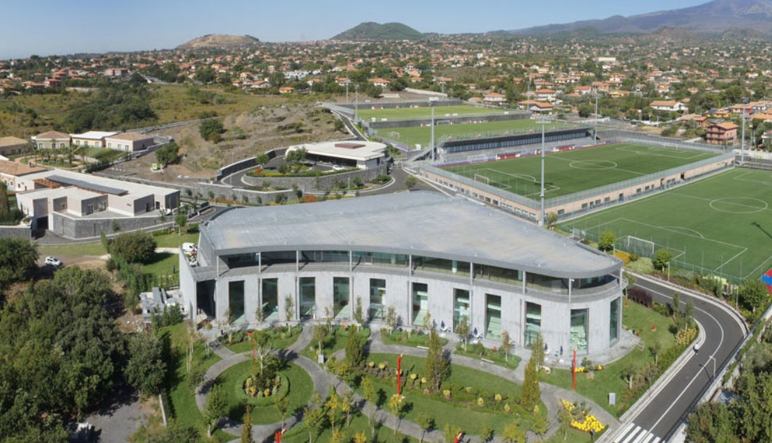 Catania, Torre del Grifo da fiore all’occhiello a simbolo del degrado. Asta ancora lontana Catania, Torre del Grifo da fiore all’occhiello a simbolo del degrado. Asta ancora lontana