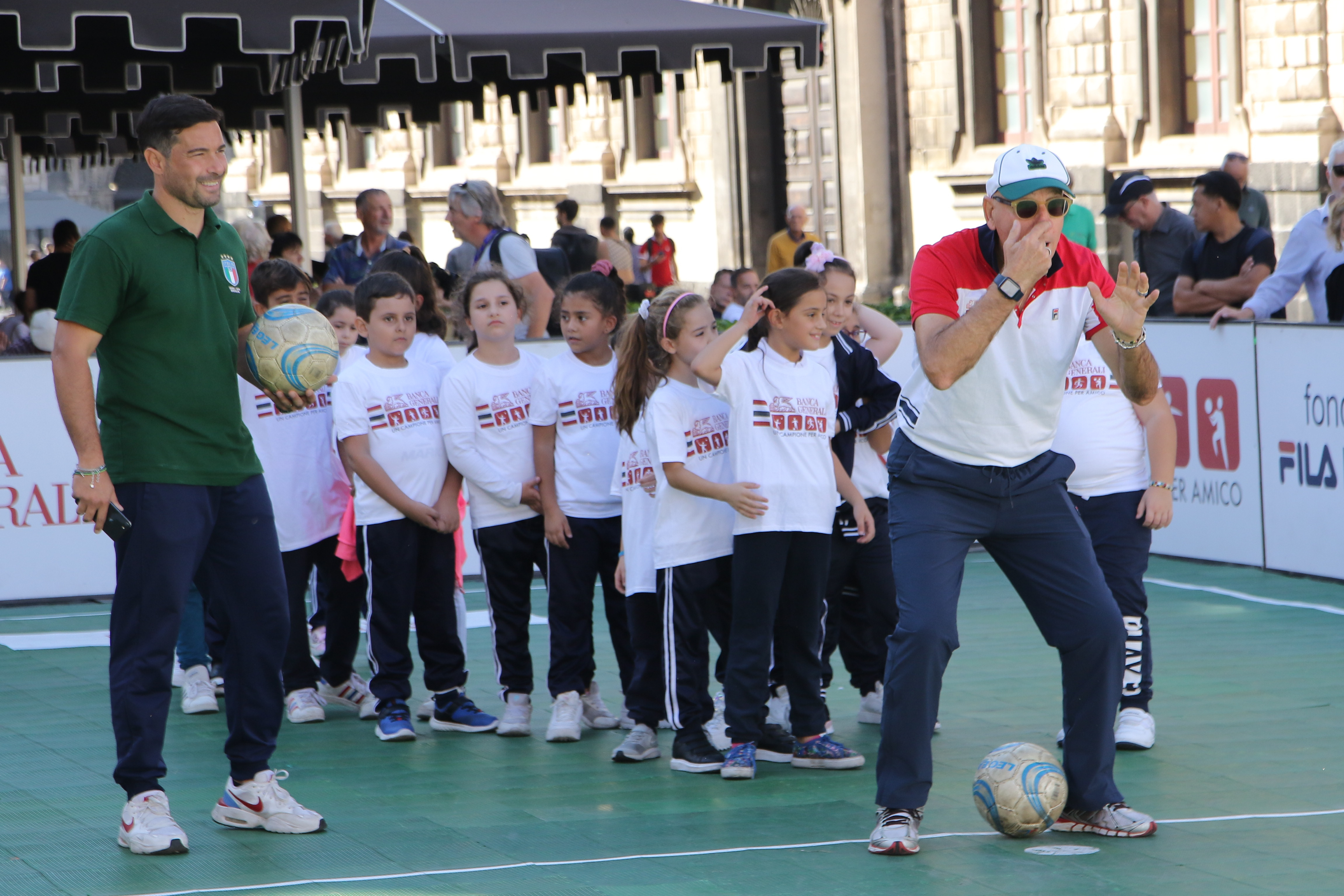 “Un campione per amico”, in piazza Università i giovani incontrano Panatta, Lucchetta e Graziani