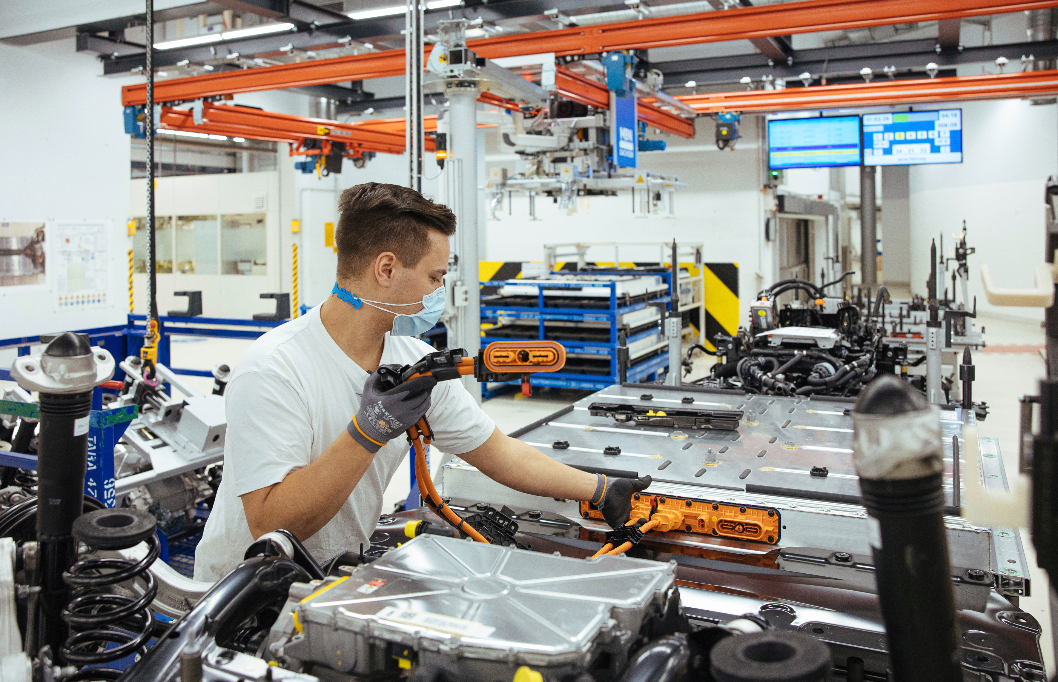 Eurozona, frenata la crescita dei prezzi di produzione: +1,6% a settembre 2022