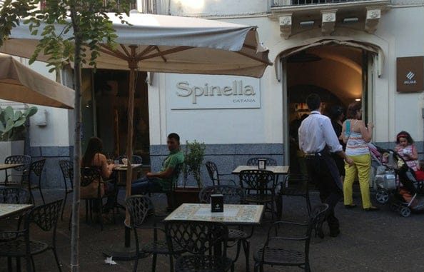 Catania, bar Spinella verso la chiusura: “Impossibile vendere cannoli a 10 euro”