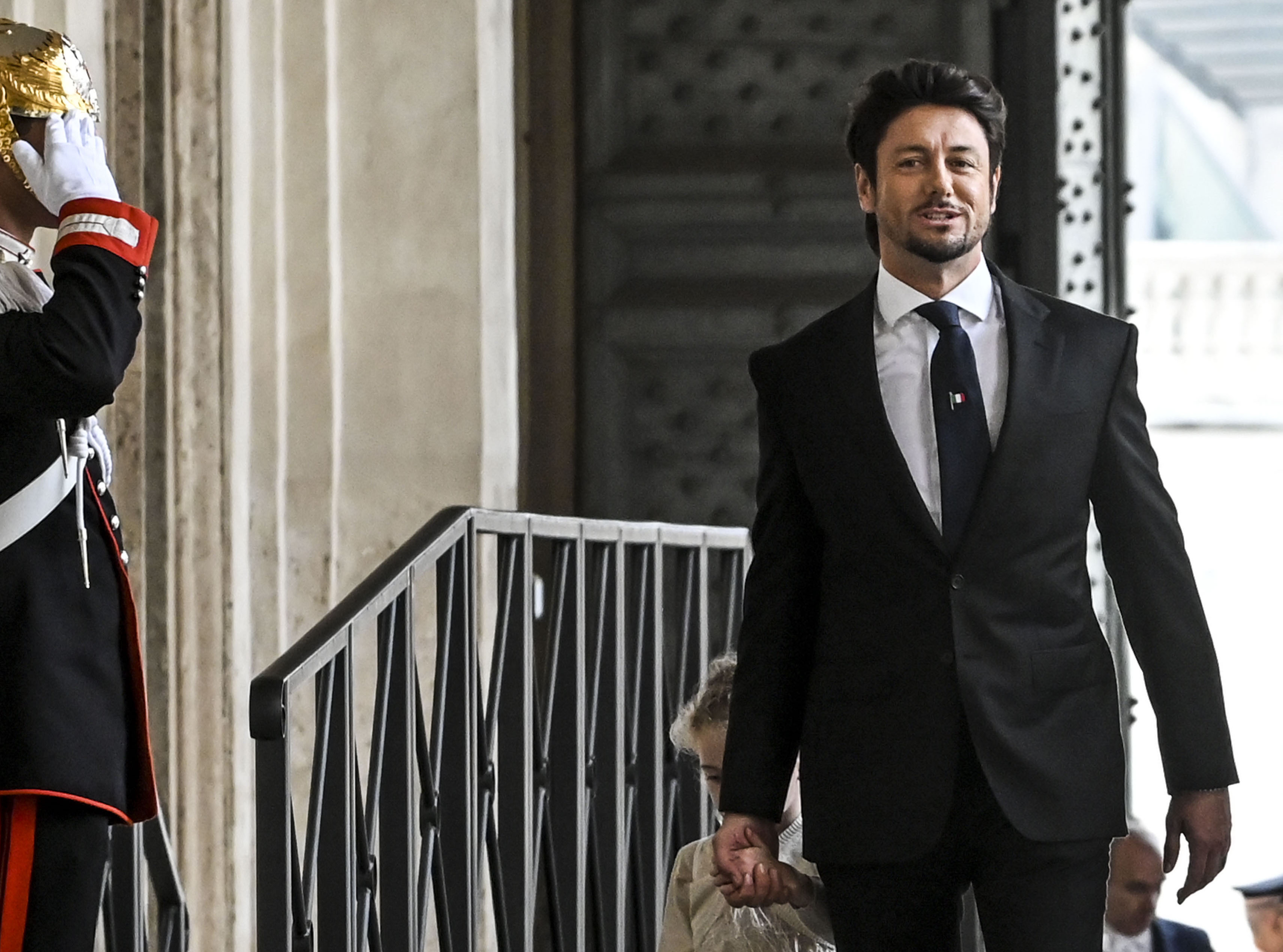 Andrea Giambruno, età e biografia: che lavoro fa ora il compagno di Giorgia Meloni