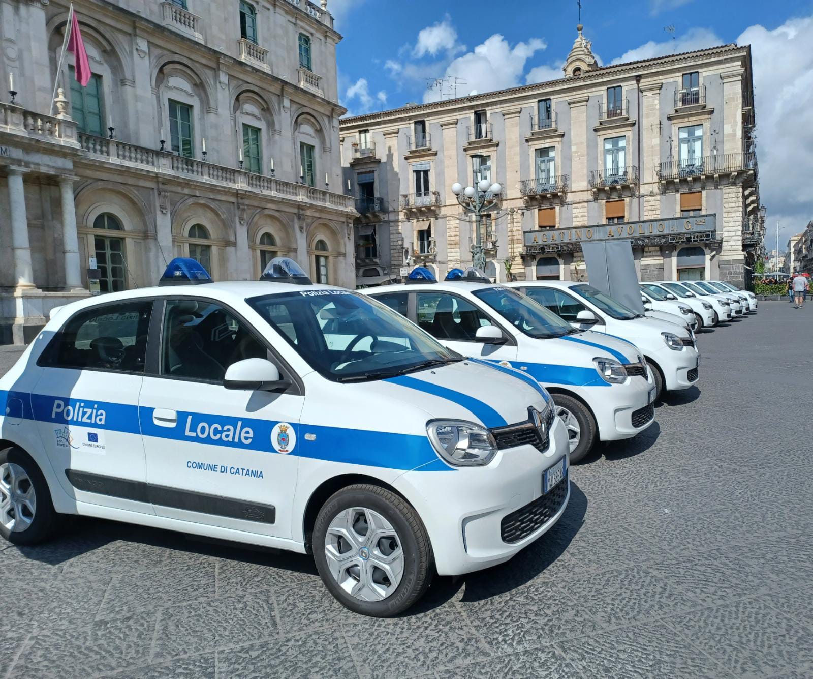 Catania, parco auto verso transizione green: Comune compra 134 veicoli elettrici